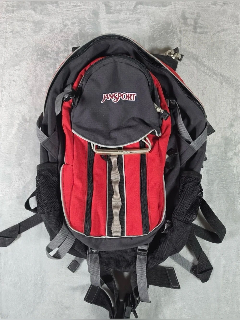 JanSport Polaris 33 Backpack Red Black Hiking Camping Outdoor Discontinued